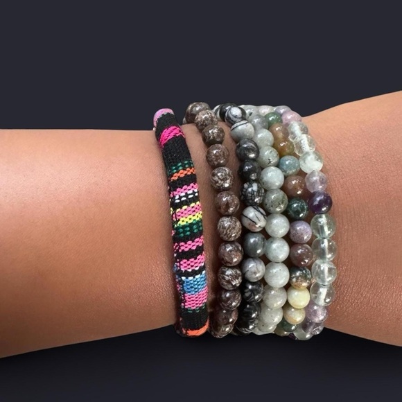 Black Picasso Jasper Adjustable Gemstone Bead Bracelet 6mm - Picture 2 of 6